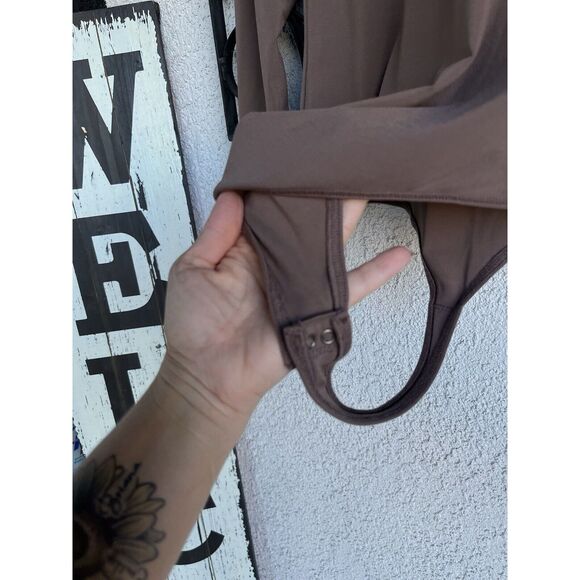 Abercrombie Fitch Soft AF Collection Smocked Neck Body Suit - Large - Brown - Picture 7 of 9